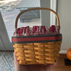 Longaberger 2001 All American Collection Strawberry Basket